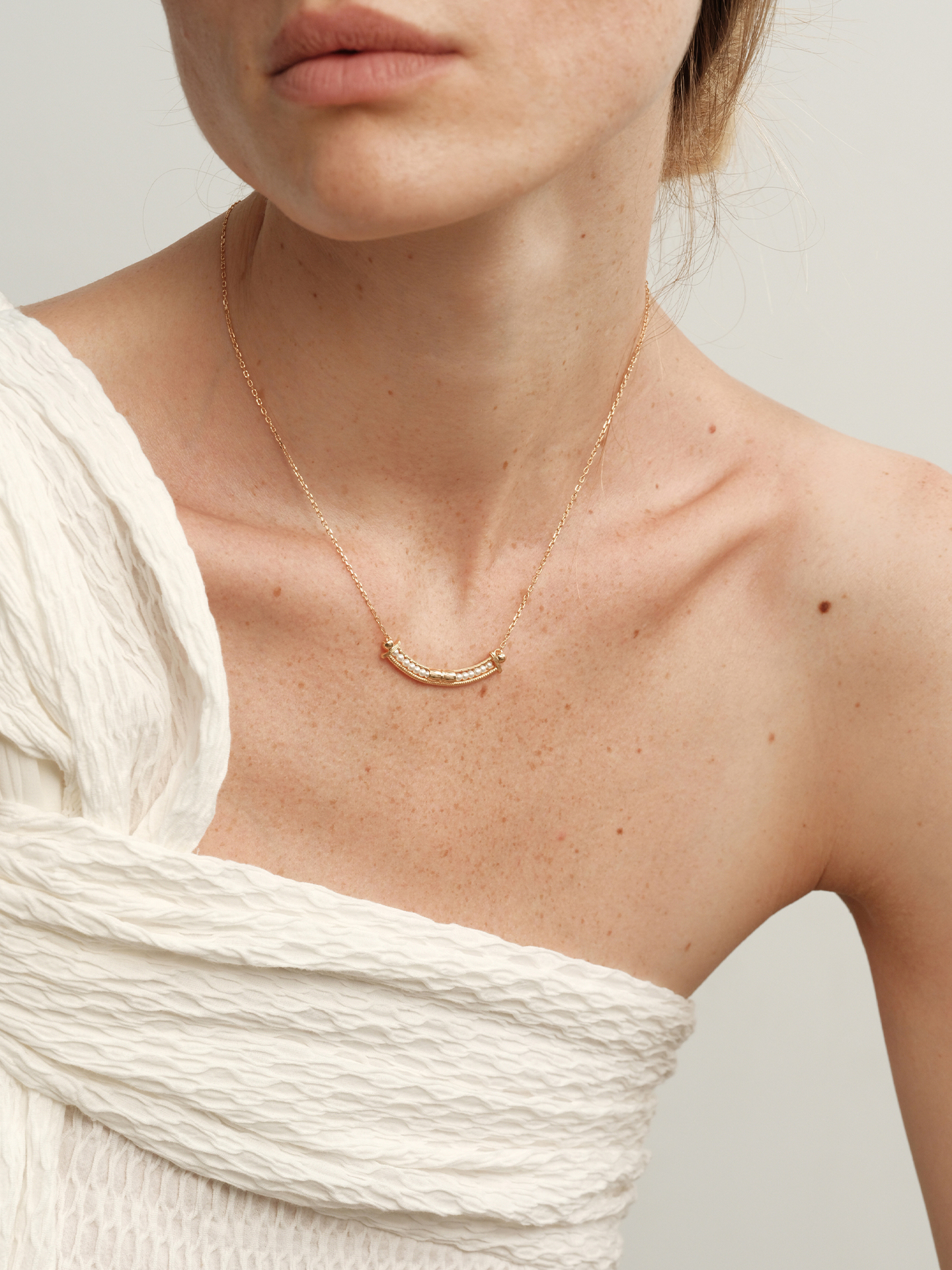angel’s smile pearl arc necklace angel’s smile pearl arc necklace