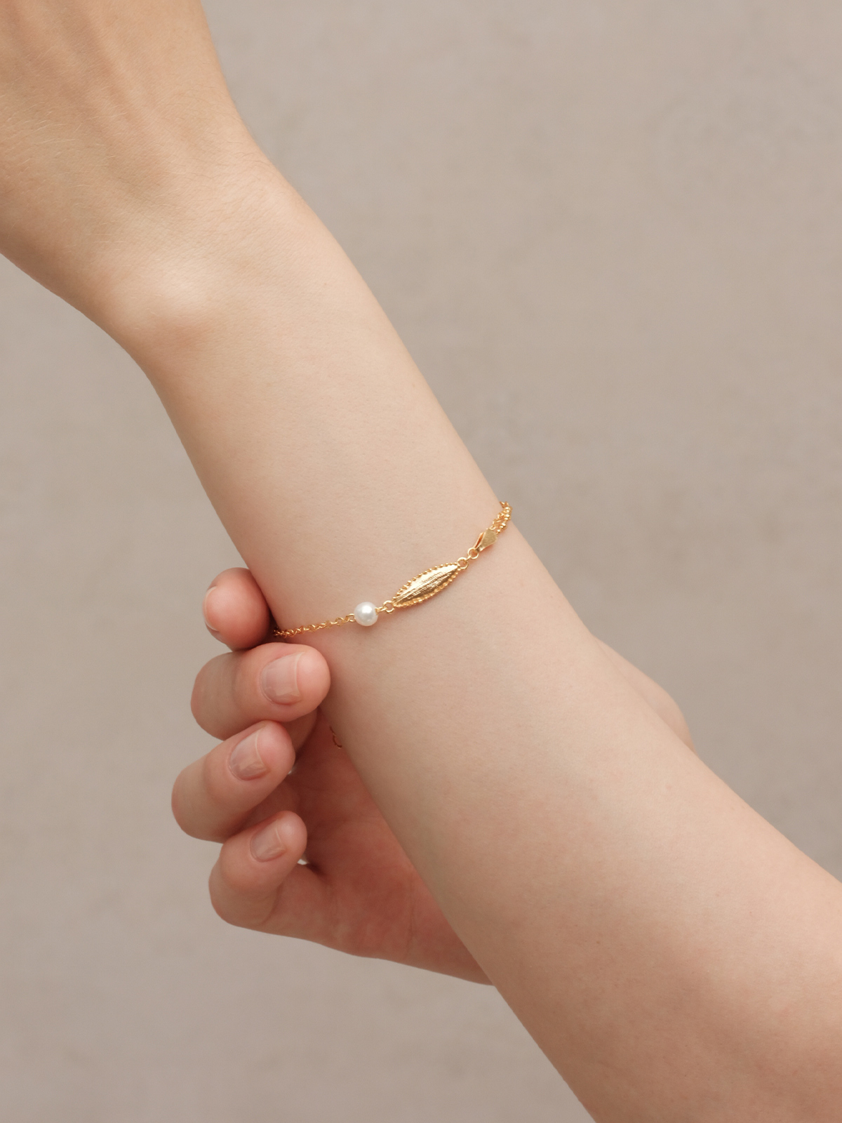 everleaf pearl leaf bracelet everleaf pearl leaf bracelet