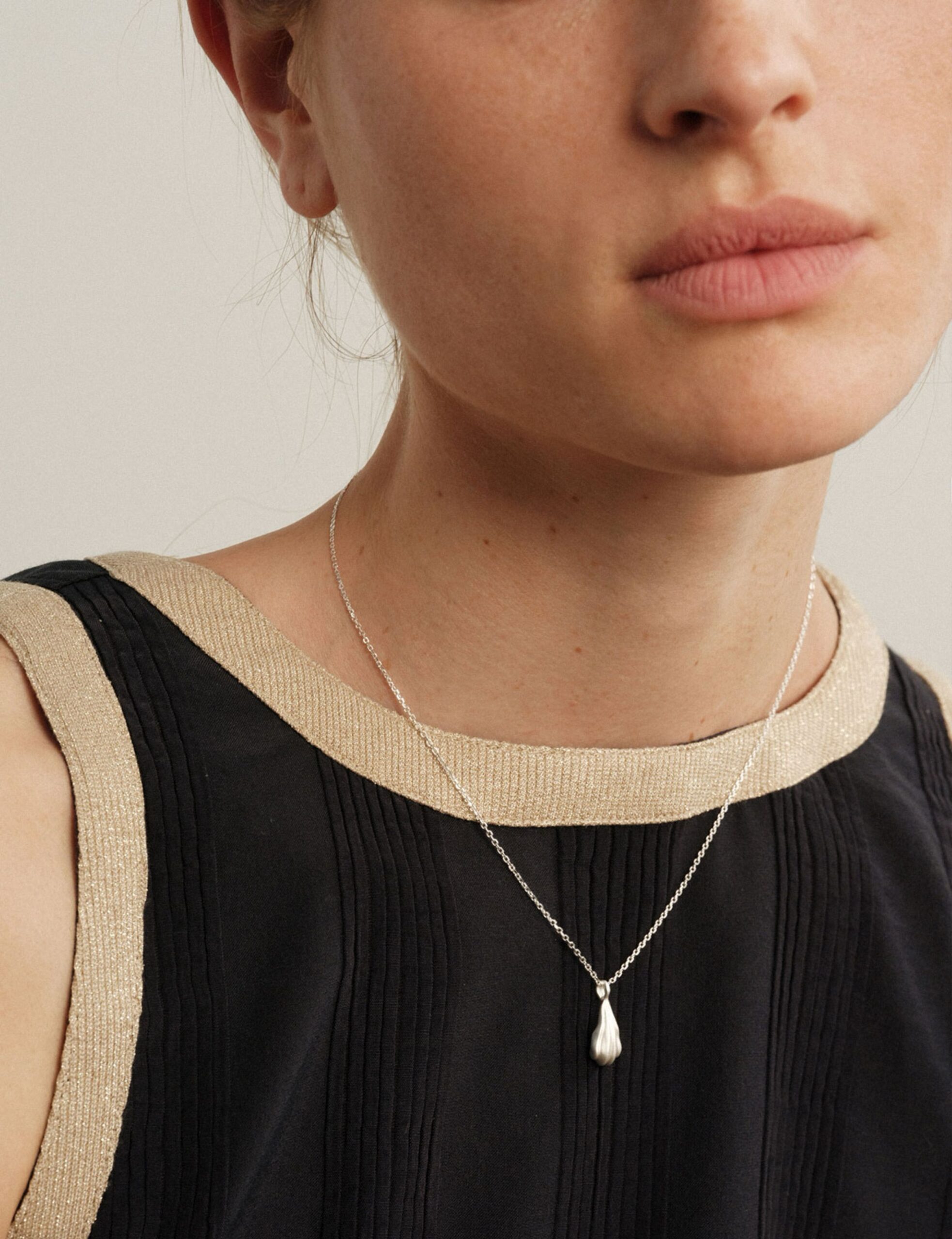 valuri necklace valuri necklace